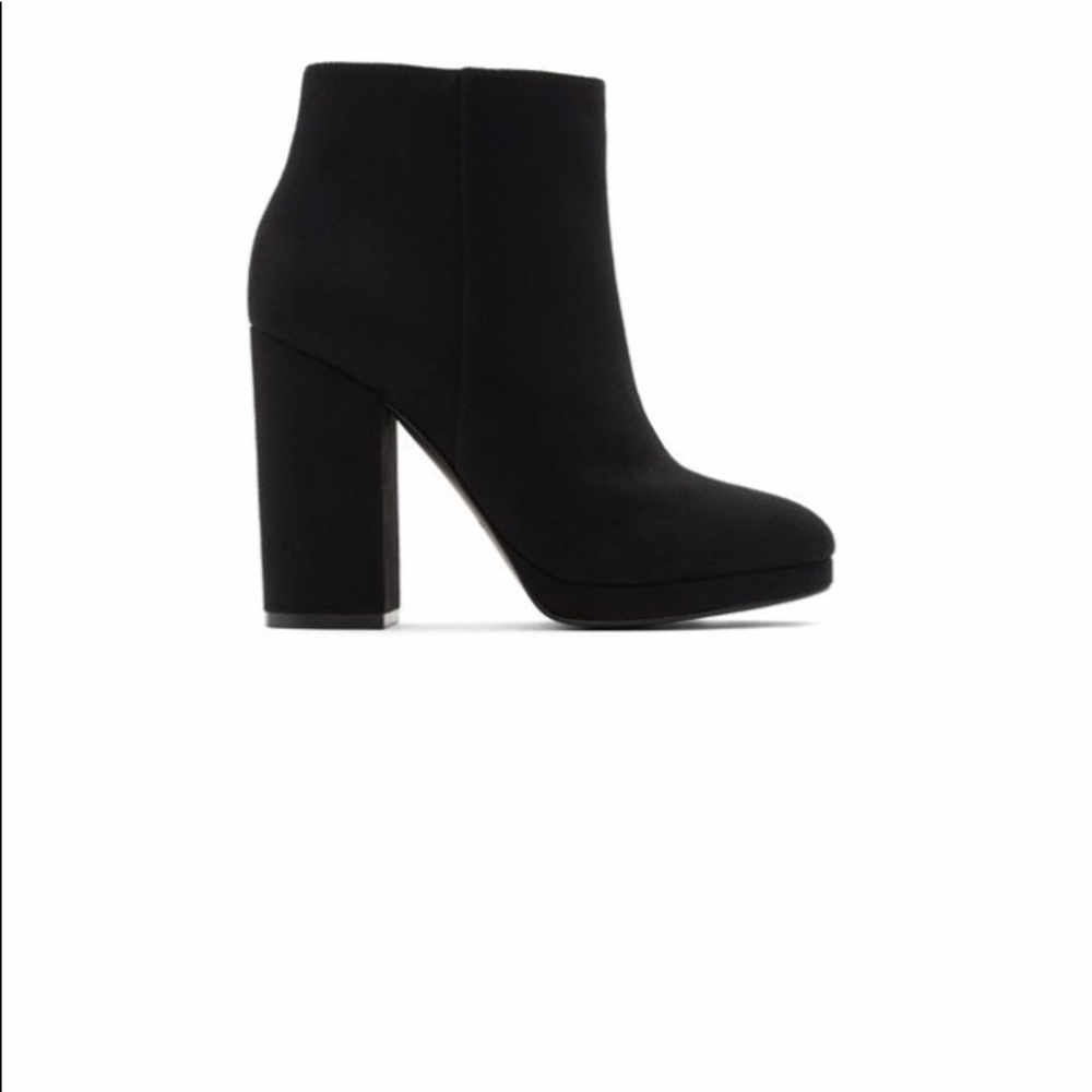 💕SALE💕 Call it spring ankle boot